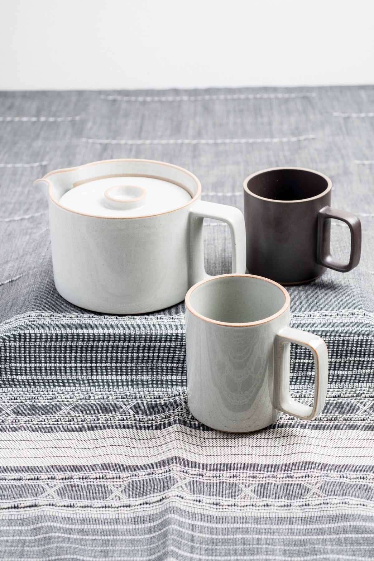 HASAMI Porcelain MUGS Gloss Blue NEW COLOR – CLC by Corey Lynn Calter