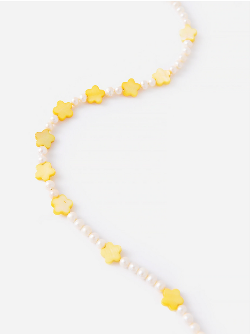 Avenue Flower necklace